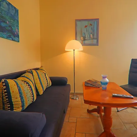 Daire Stilvolle Mit Garten In Rerik, Cleaning Included *