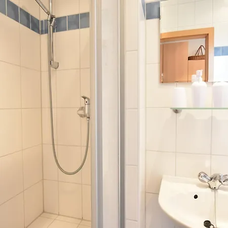 公寓 Stilvolle Mit Garten In Rerik, Cleaning Included