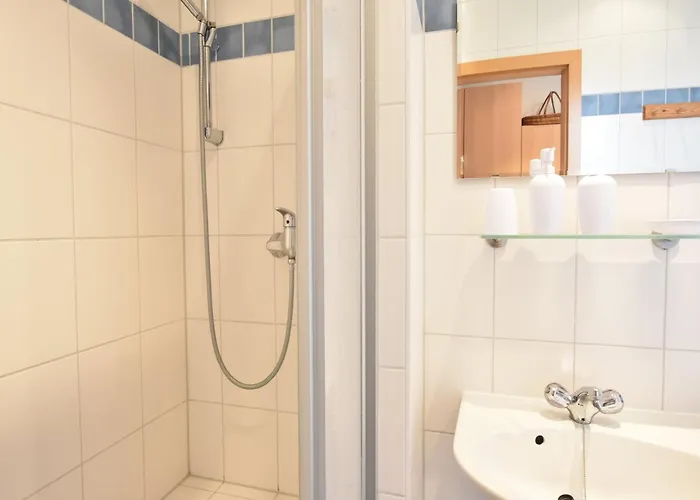 Daire Stilvolle Mit Garten In Rerik, Cleaning Included